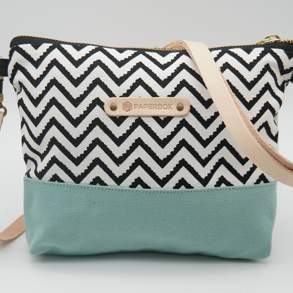 Ellie (medium) Sling Purse